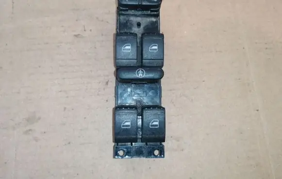 Skoda Octavia Mk1 (1U) Electric window control switch 1J4959857A