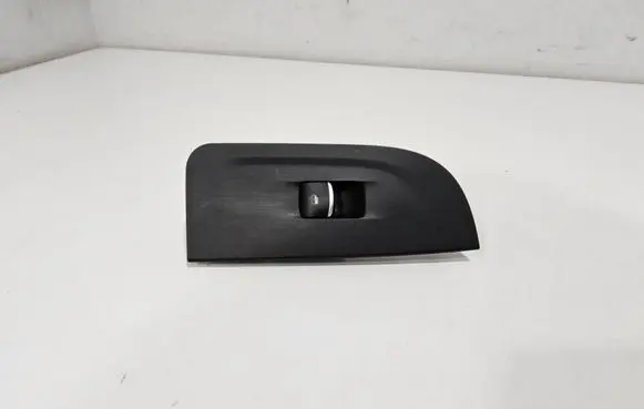 Alfa Romeo Giulia Electric window control switch 01561494110 01561494100