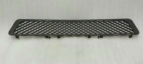 Mercedes-Benz E W212 Front bumper lower grill A2128850523