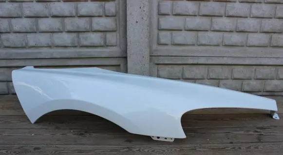 McLaren GT Fender McLarenOE