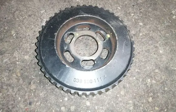 Volkswagen Golf IV Fuel pump gear (pulley) 038130111A