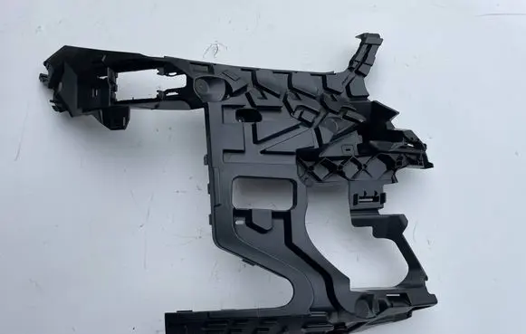 BMW X6 G06 Fog light bracket 8085666