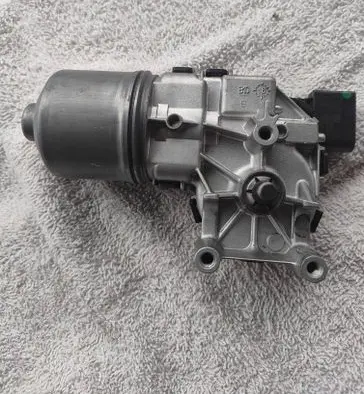 Peugeot 2008 I Wiper motor 9815497780