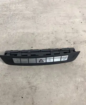 Mercedes-Benz A W176 Seat heating switch A2469058002 03509107101 133107132600