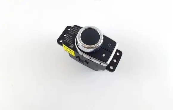 Multifunctional control switch/knob