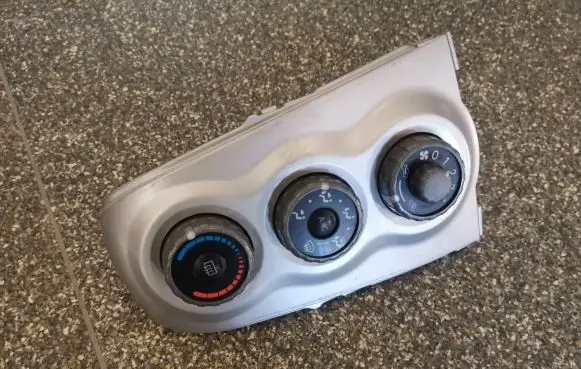 Toyota Yaris Climate control unit