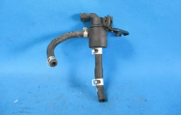 KIA Sorento Valve 28910-3L000