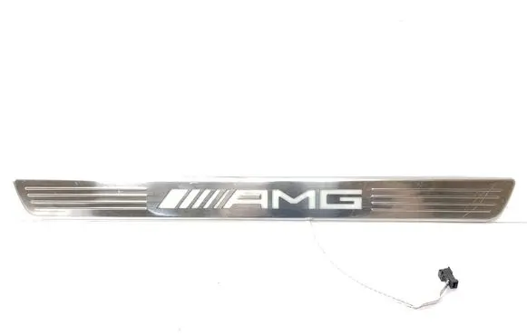 Mercedes-Benz GLE W167 Front sill trim cover A1676861300 A1676800104