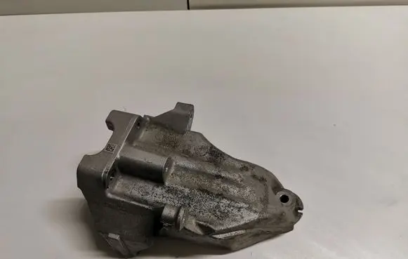 Mercedes-Benz C W205 Engine mounting bracket A6512234204