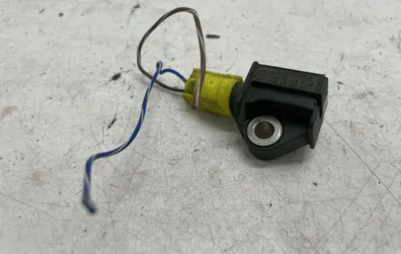 Mercedes-Benz C W204 Airbag deployment crash/impact sensor A1729056000