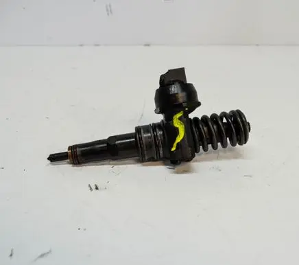 Volkswagen Phaeton Fuel injector 07Z130073H