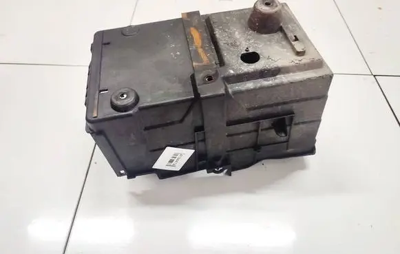 Battery box tray