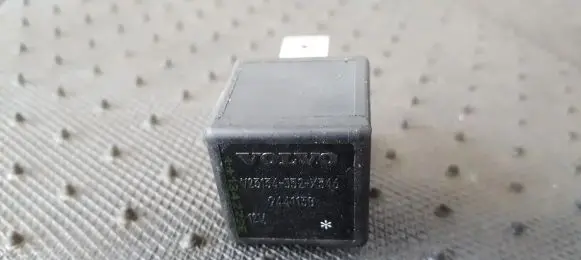 Volvo V70 Other relay 9441158 V23134-J52-X346