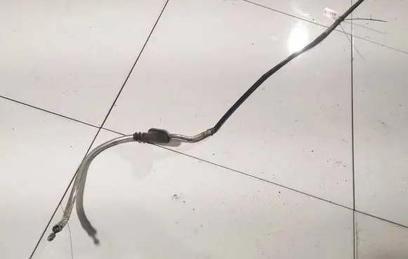 Skoda Fabia Mk2 (5J) Handbrake/parking brake wiring cable 