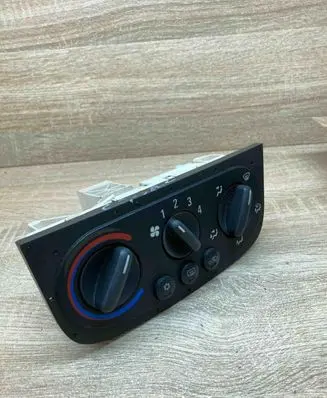 Opel Corsa C Climate control unit