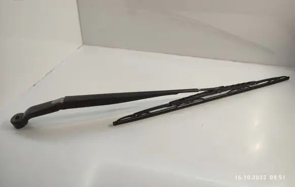 Honda Accord Front wiper blade arm