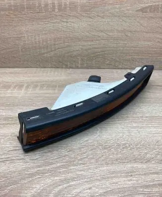 Volkswagen PASSAT B6 Front indicator light 3C0953041J 3C0807717 LEFTSIDE