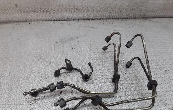 Ford Focus C-MAX Fuel injector supply line/pipe 