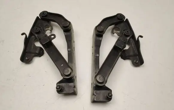 Mercedes-Benz E W211 Engine bonnet/hood hinges a2118800128
