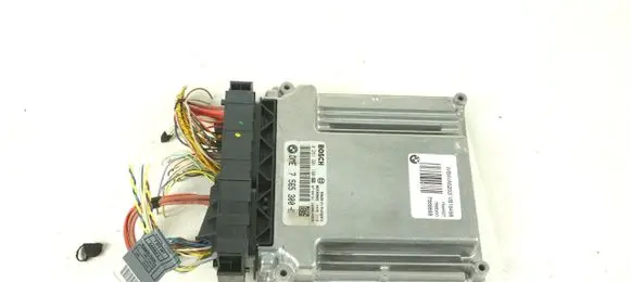 BMW 3 E90 E91 Engine control unit/module ECU 0261201160 DME7565300