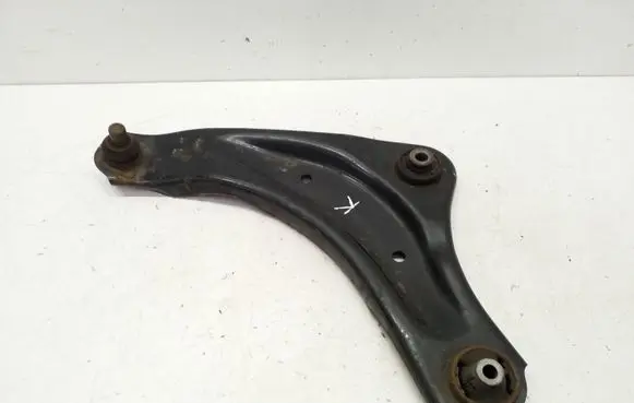Nissan Leaf I (ZE0) Front lower control arm/wishbone