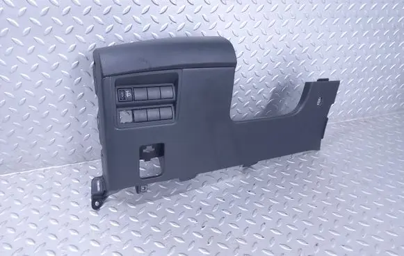 Dashboard lower bottom trim panel