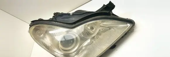 Mercedes-Benz CLS C219 Headlight/headlamp
