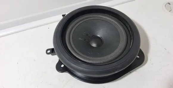 Audi A4 S4 B6 8E 8H Front door speaker 8E0035411B