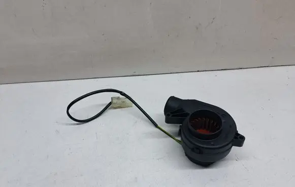 BMW 3 E90 E91 Engine control unit/module fan 7531783