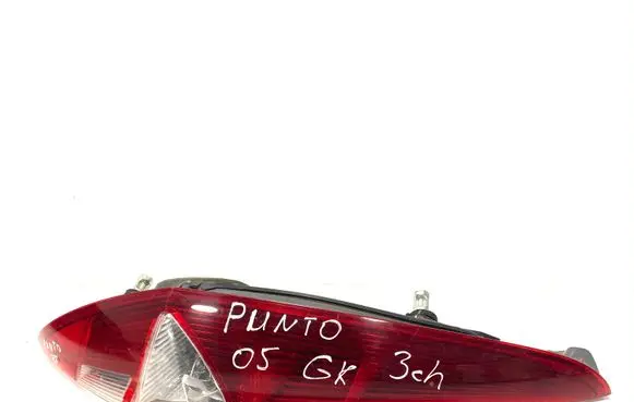Fiat Punto (188) Rear/tail lights 517202910 286201