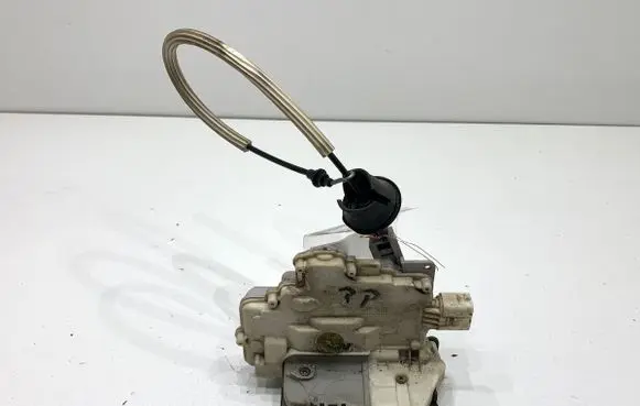 Audi A6 S6 C6 4F Front door lock 4F1837016