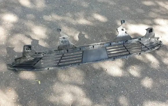 Hyundai Tucson IV NX4 Front bumper lower grill 86531N7010