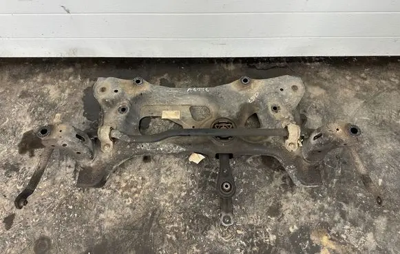 Volkswagen Touran III Front subframe 3Q0199313BH