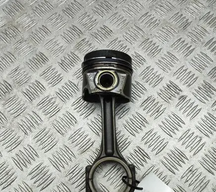 Volkswagen Golf VII Piston 04L107065AL 04L105401A