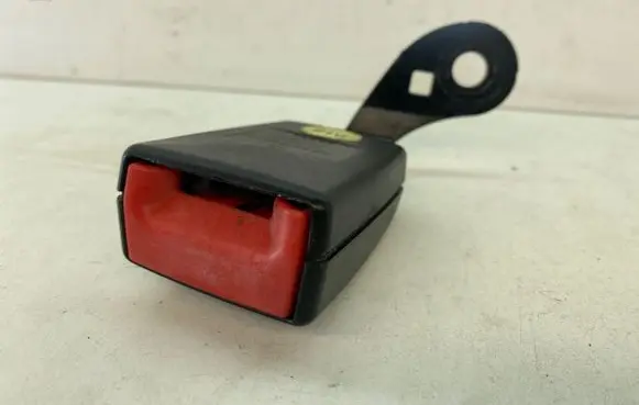 Volkswagen Eos Rear seatbelt buckle 1Q0857740QVZ 33053864