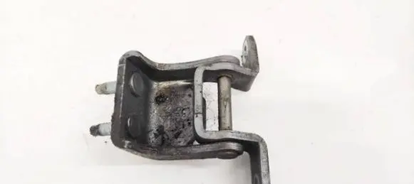 Suzuki SX4 Tailgate/trunk/boot hinge