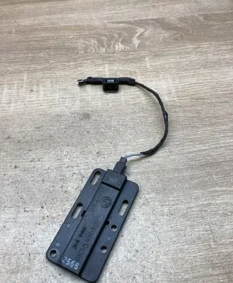 BMW 5 E60 E61 Keyless system antenna 6922211 5WK49132