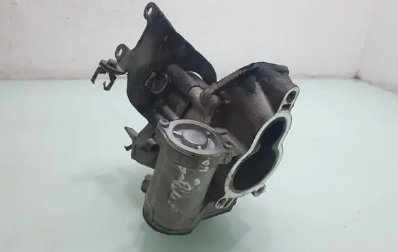Renault Espace IV Throttle valve 8200330810F 8200330810