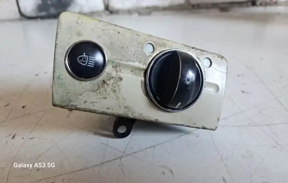 Mercedes-Benz E W211 Light switch 2115450104