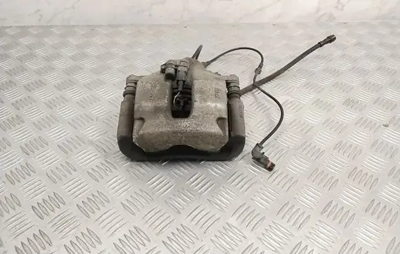 Mercedes-Benz C W204 Front brake caliper