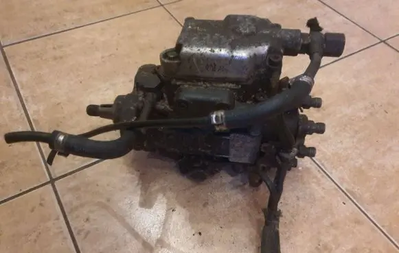 Volkswagen Caddy Fuel injection high pressure pump 028130082a