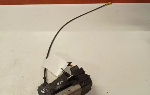 Renault Trafic II (X83) Front door lock 8200008247 91166228