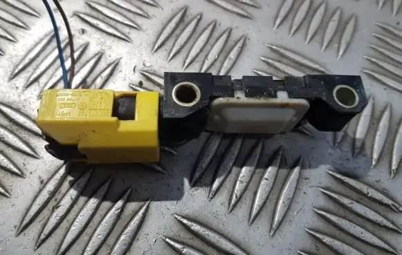 Porsche Cayenne (9PA) Airbag deployment crash/impact sensor 7l0909606c 200029051103