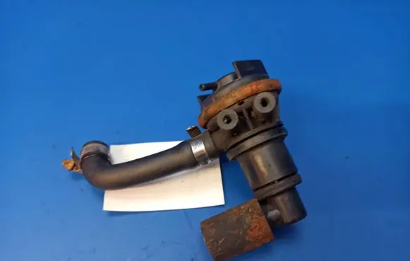Vacuum valve