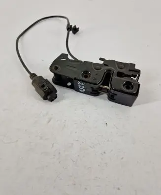 Audi A4 S4 B8 8K Engine bonnet/hood lock/catch 8K0823509F
