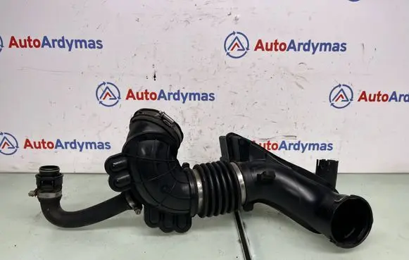 BMW 4 F36 Gran coupe Intake resonator 13718573994 8573994