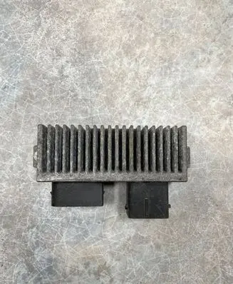 Renault Scenic III - Grand scenic III Glow plug pre-heat relay 8200558438A RCS812