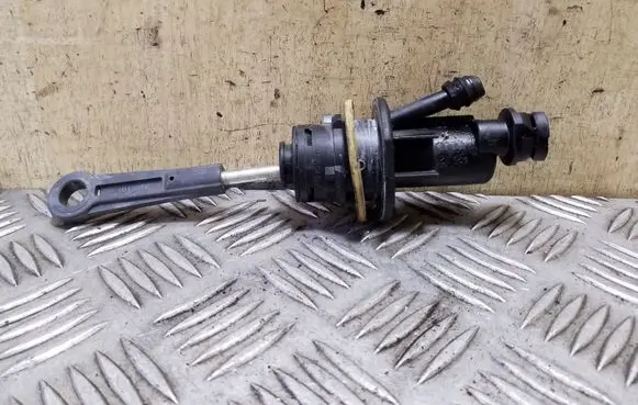Audi A4 S4 B8 8K Clutch master cylinder 8K2721401D