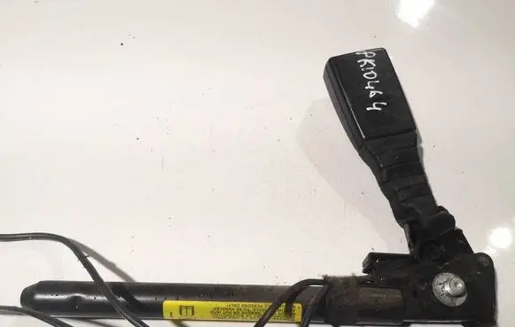 Opel Zafira B Front seatbelt buckle