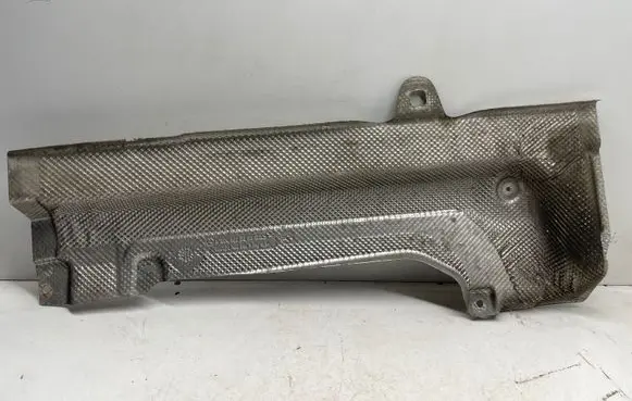 Mercedes-Benz C W204 Exhaust heat shield A2046820371